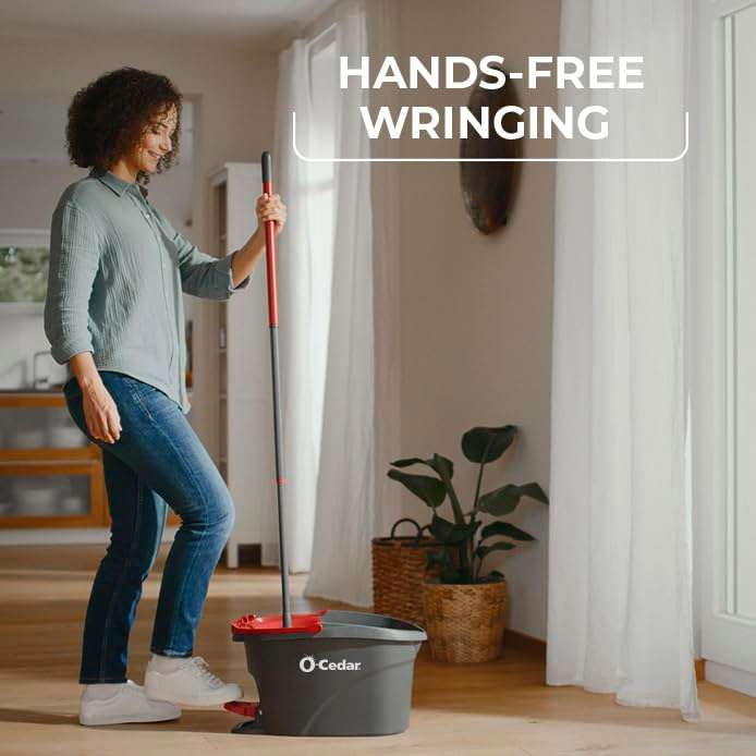 O-Cedar Easywring Microfiber Spin Mop & Bucket Floor Cleaning System with 4 Extra Refills - Image 4
