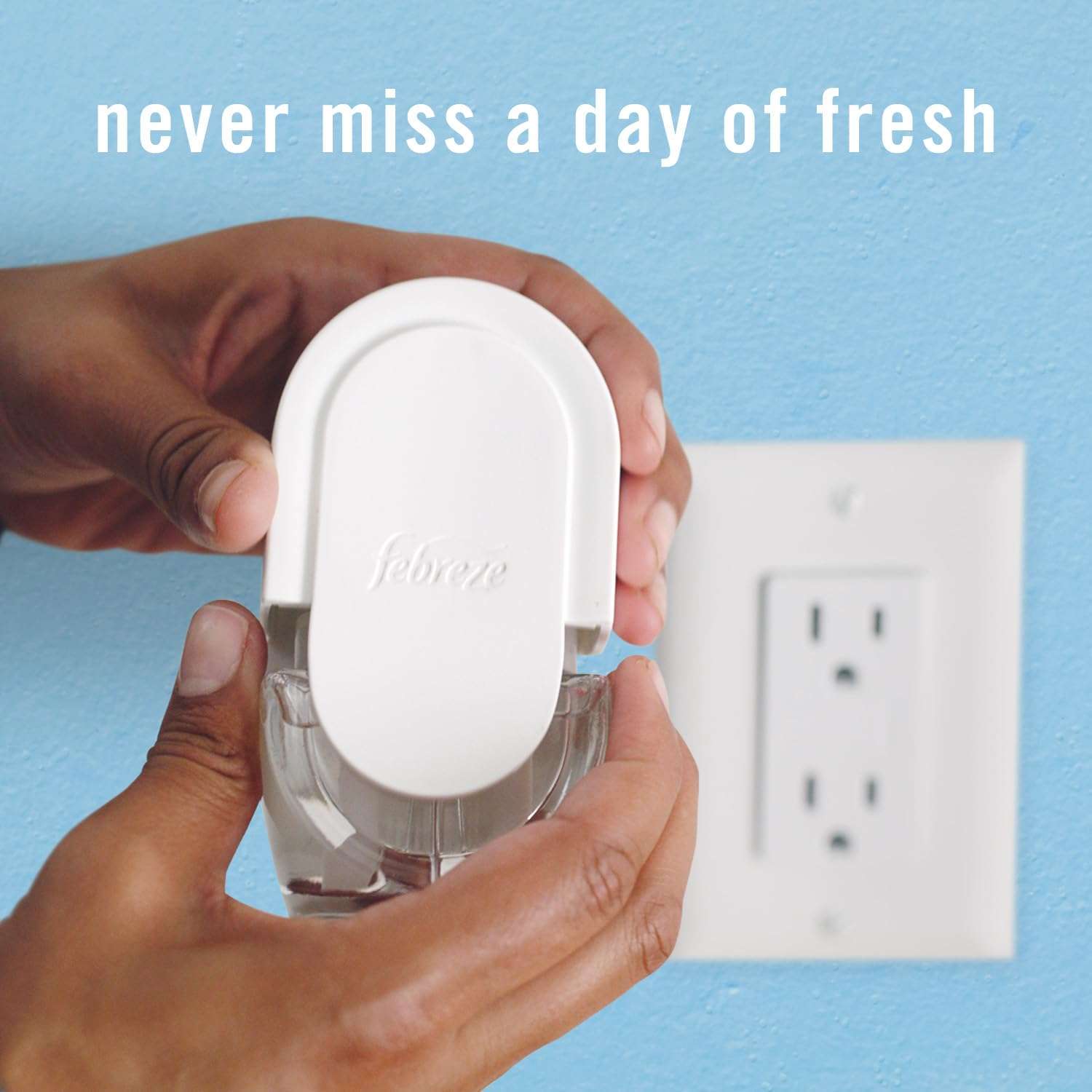 Febreze Plug In Air Freshener, Odor-Fighting Scented Oil Starter Kit, Air Fresheners for Home and Bathroom and Kitchen, Long Lasting for Strong Odors, Gain Original Scent, Warmer + 2 Refill - Image 9