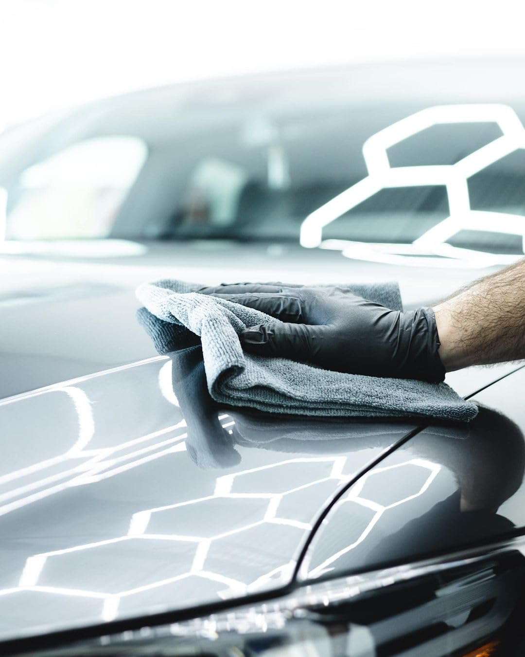 CARPRO DQUARTZ GO Nano Diamond Quartz Fusion Coating: Ceramic Coating for Cars, Professional-Grade Coating in DIY Package, Increase Surface Hardness - (50ml Kit) - Image 9