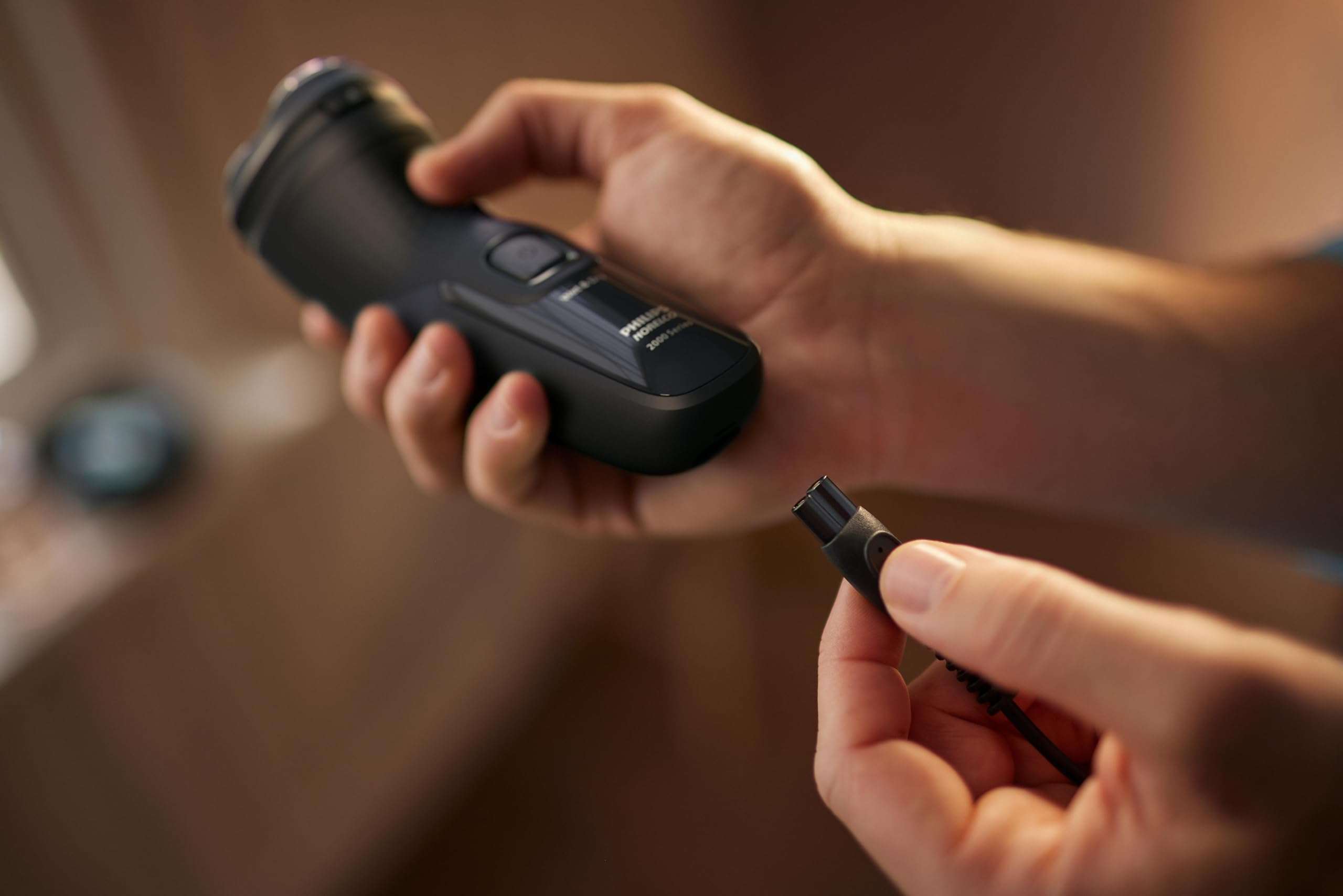 Philips Norelco Shaver 2400 Series, Wet and Dry Electric Shaver, Pop-up Trimmer, P-Cap, Deep Black, Model X3001/90 - Image 10