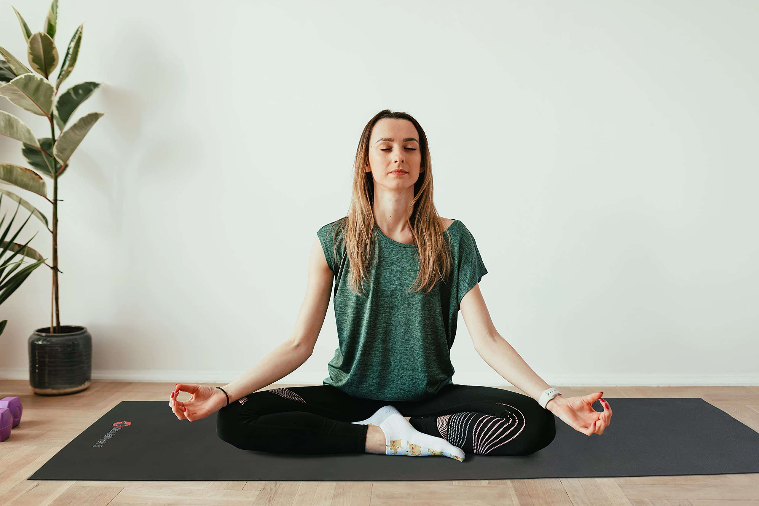 Worlds First & Only Carbon Fiber Yoga Mat. Dual-Side, Non-Slip, Heat Activated, Extra Thick 5 mm, Perfect for Hot Yoga, Bikram, and Pilates - 72 x 24 in - Image 3