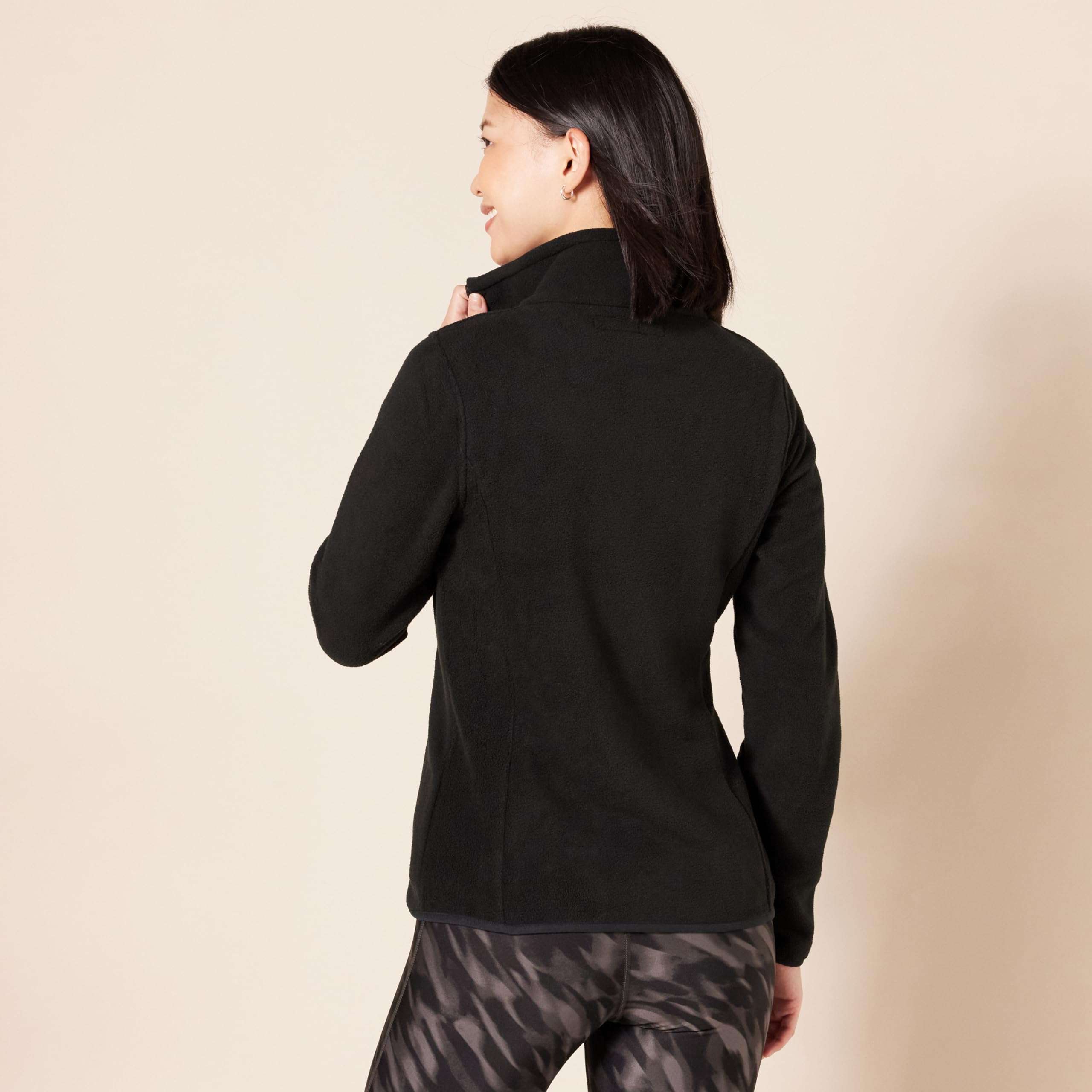 Amazon Essentials Women's Classic-Fit Full-Zip Polar Soft Fleece Jacket (Available in Plus Size) - Image 3
