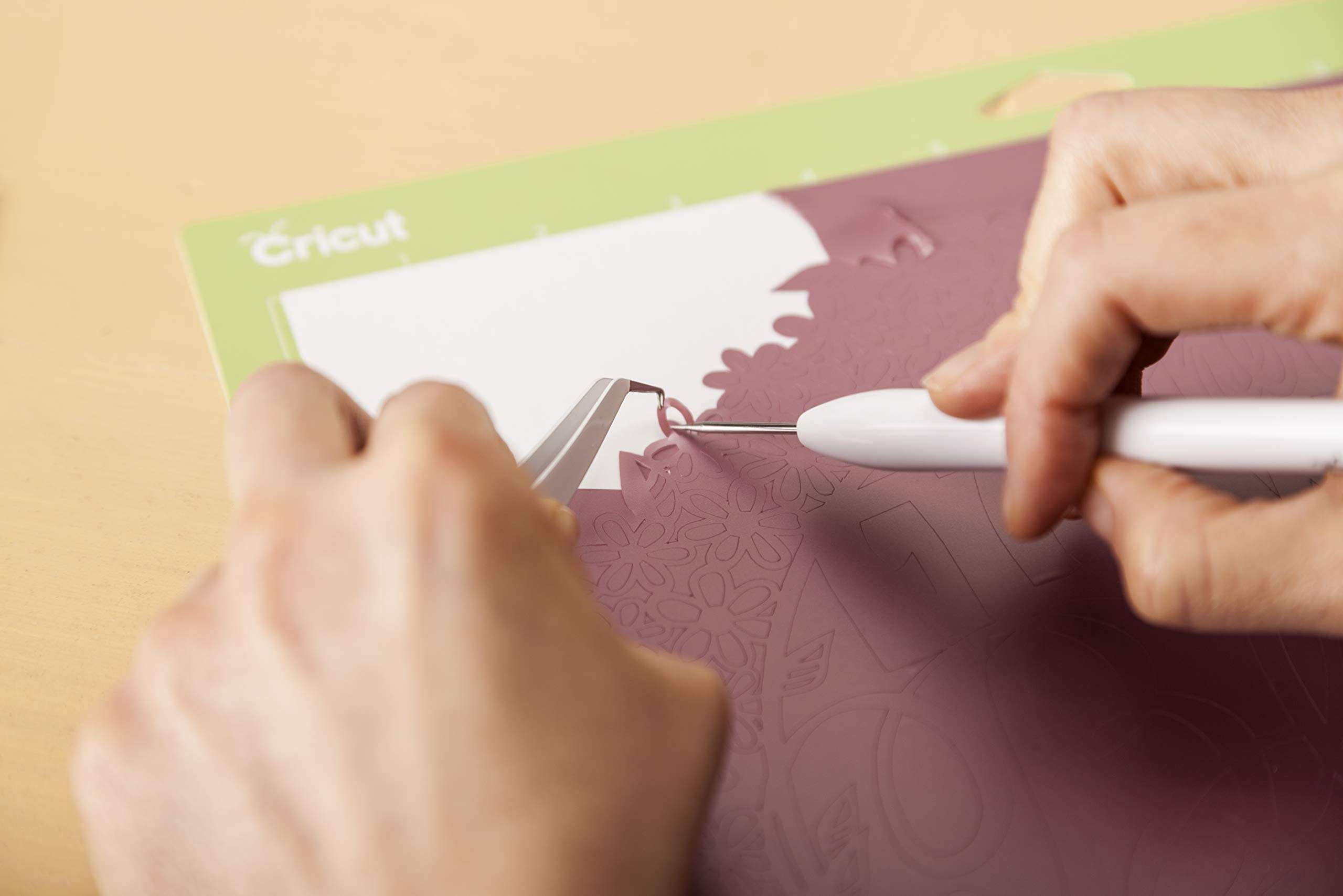 Cricut Basic Tool Set - 5-Piece Precision Tool Kit for Crafting and DIYs, Perfect for Vinyl, Paper & Iron-on Projects, Great Companion for Cricut Cutting Machines, Mint - Image 5
