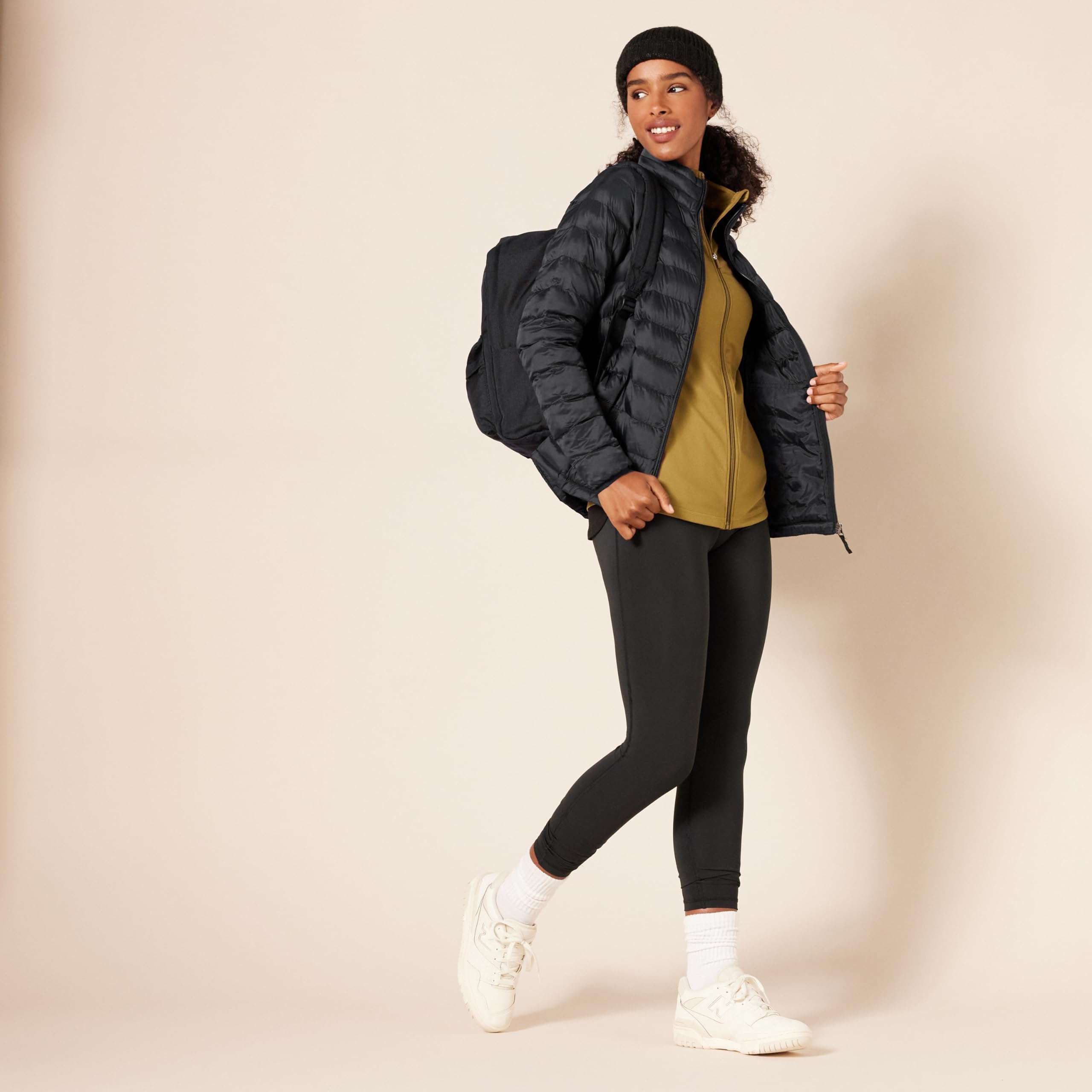 Amazon Essentials Women's Lightweight Long-Sleeve Water-Resistant Packable Puffer Jacket (Available in Plus Size) - Image 5