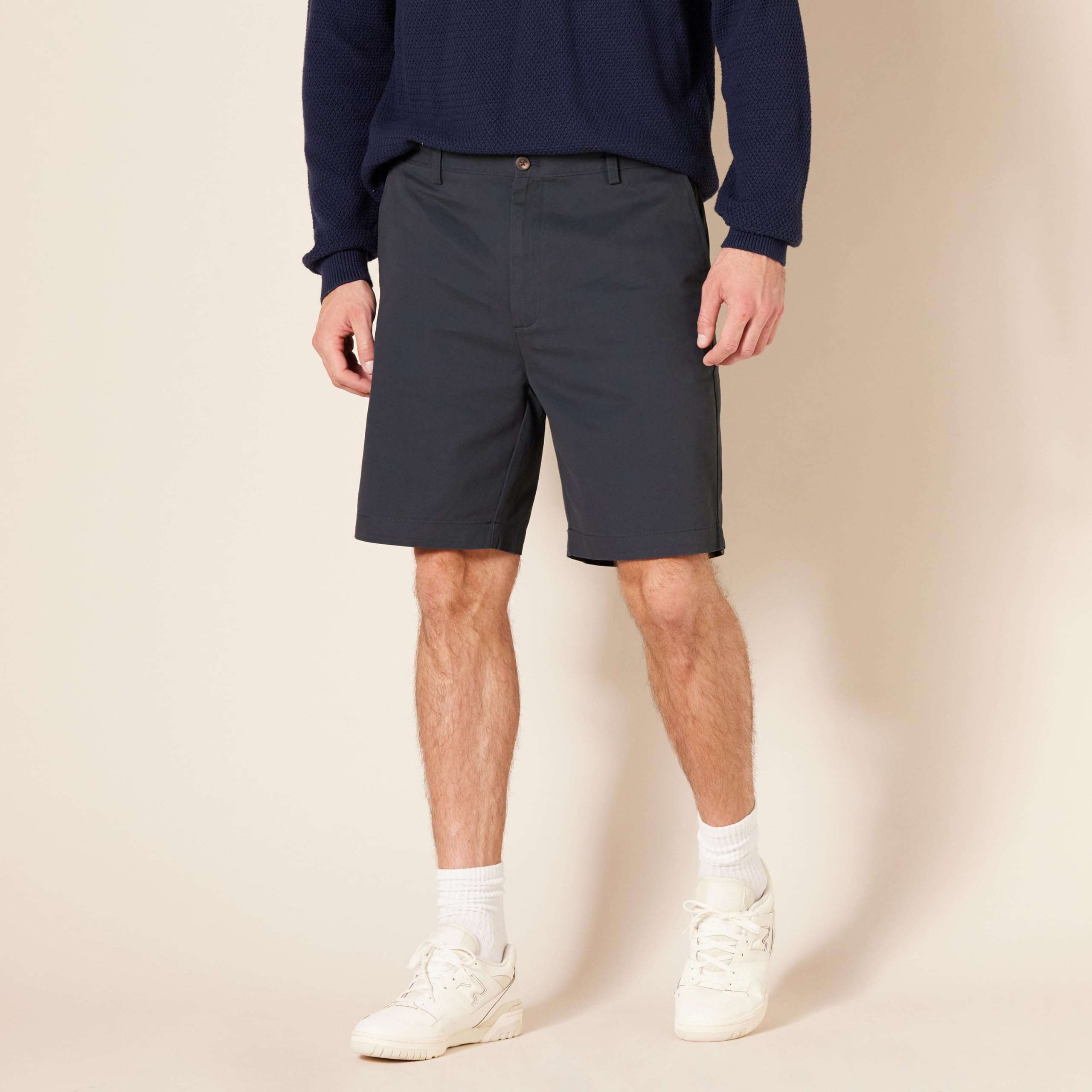 Amazon Essentials Men's Classic-Fit 9" Chino Shorts - Image 5