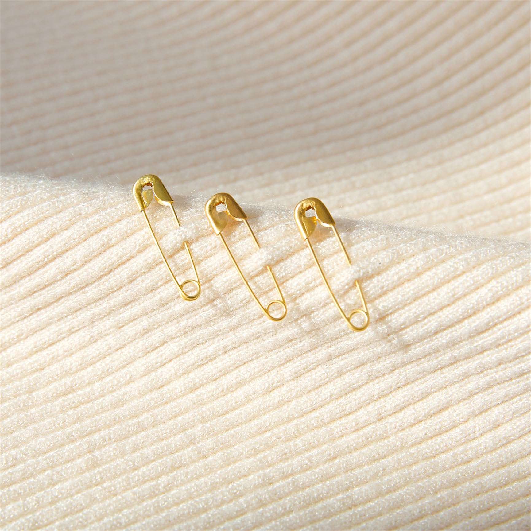 XIYAOXI 19mm Mini Safety Pins - Pack of 200pcs Small Gold Safety Pins- Versatile Clothing Tag Pins for Repair, Crafting & Fashion Accessories Making in a PP Box - Image 6