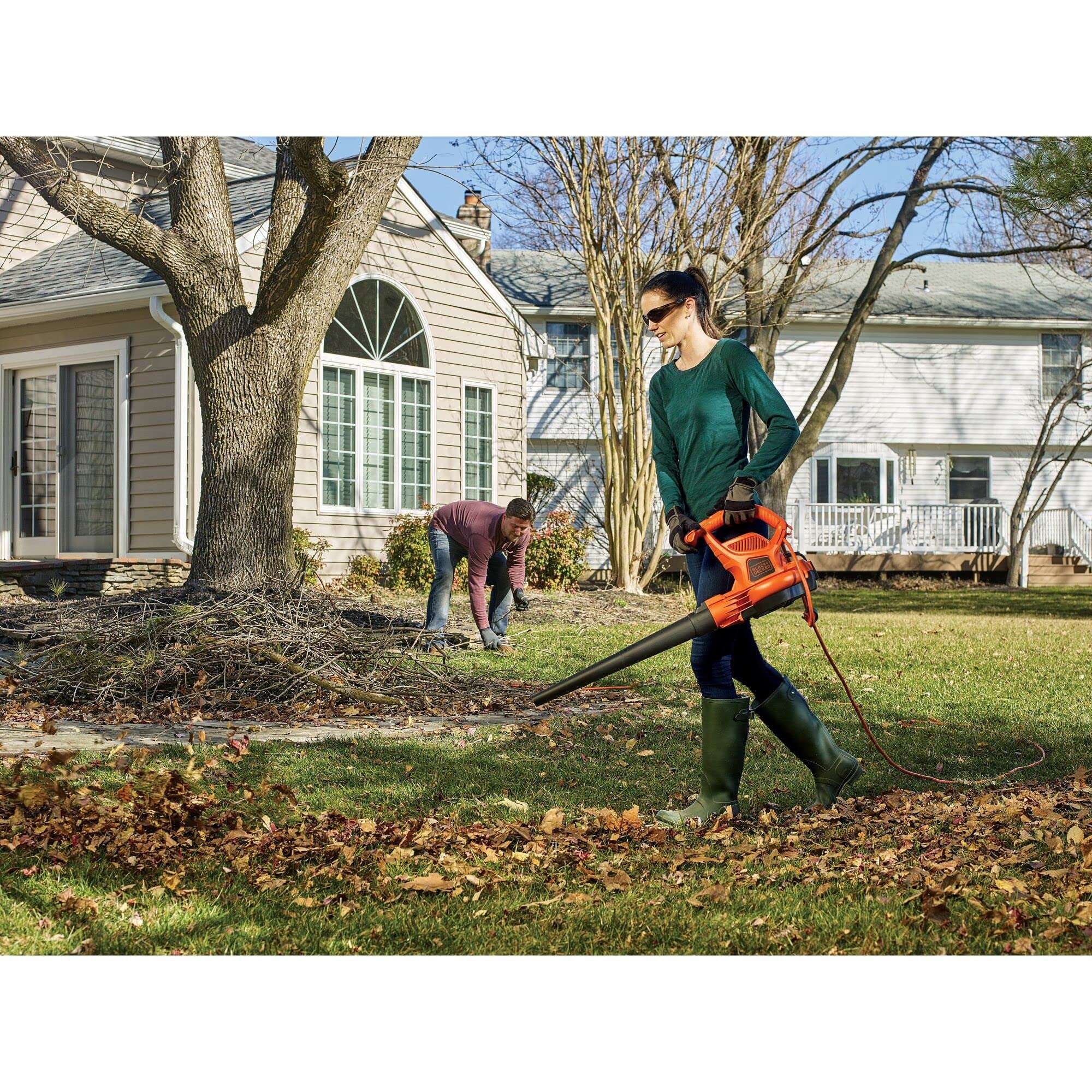 BLACK+DECKER Electric Leaf Blower, Leaf Vacuum and Mulcher 3 in 1, Backpack Blowers for Lawn Care,250 mph Airflow, 400 cfm Delivery Power, Reusable Bag Included, Corded (BEBL7000) - Image 11