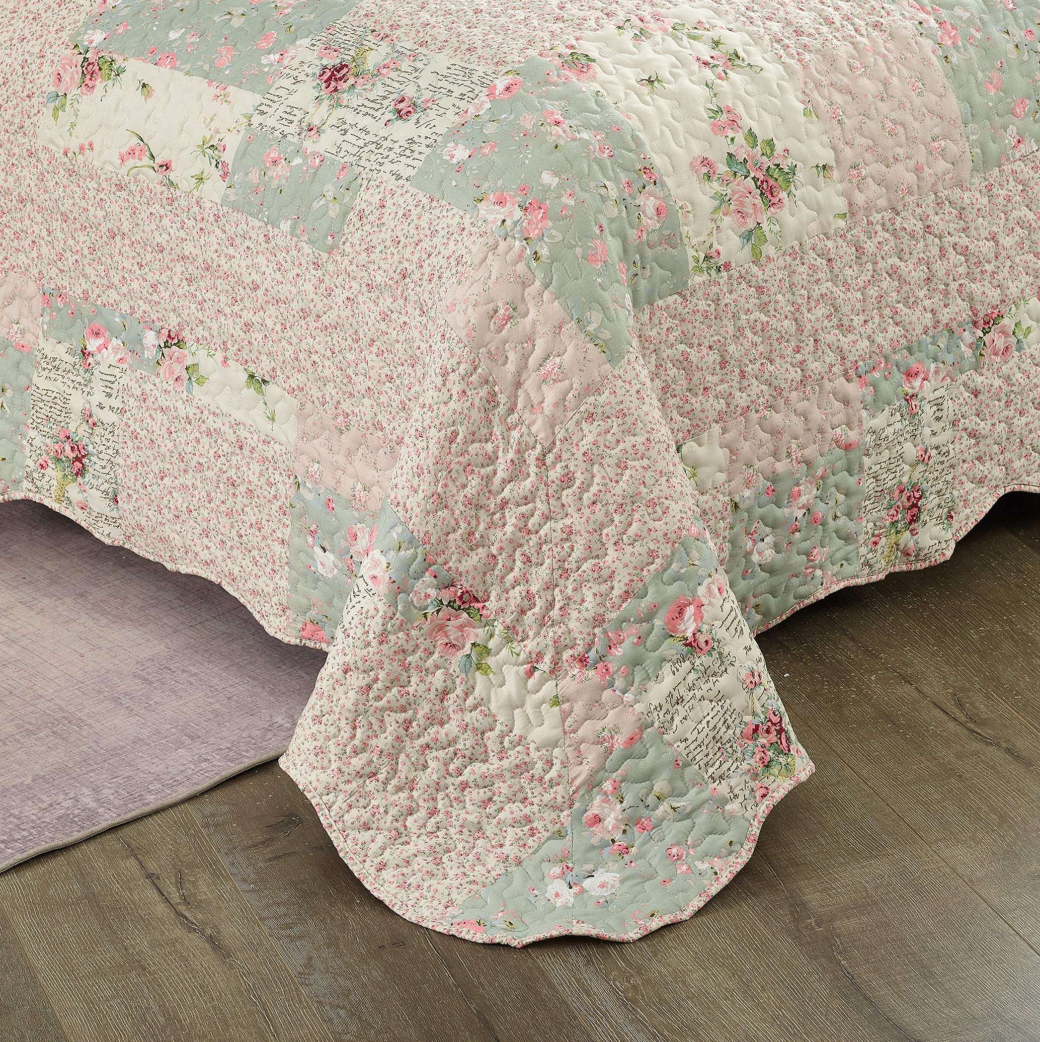 Brilliant Sunshine Rose and Sage Quilt Set, 3-Piece Bedding Sets, Traditional Patchwork Design, Washable and Reversible Bedspread, Soft Lightweight Coverlet, All-Season, Full/Queen, Light Pink Green - Image 6