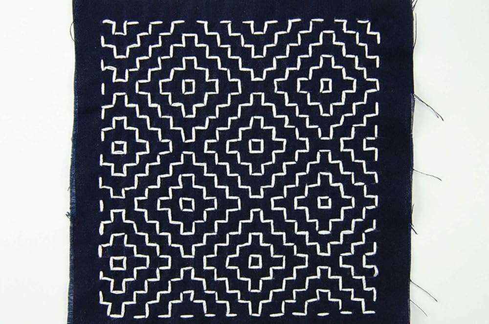 Stitching Sashiko: Visual Guide to Decorative Japanese Embroidery & Mending with 40+ Stitch Patterns (Reference Guide) - Image 4