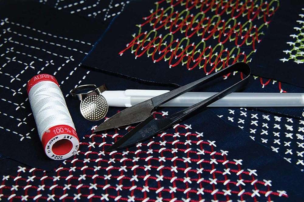 Stitching Sashiko: Visual Guide to Decorative Japanese Embroidery & Mending with 40+ Stitch Patterns (Reference Guide) - Image 6