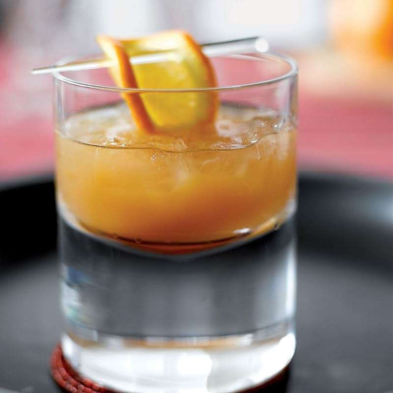 The Art of Mixology: Classic Cocktails and Curious Concoctions - Image 8
