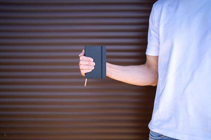 Moleskine Art Sketchbook, Hard Cover, Pocket (3.5" x 5.5") Plain/Blank, Black, 80 Pages - Image 2