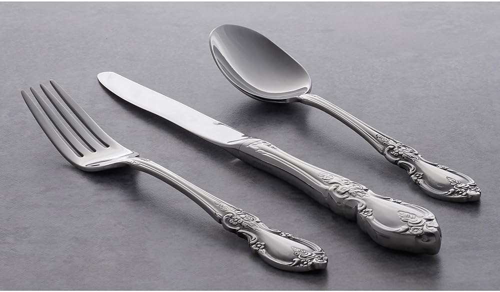 Oneida Silverware Set For 4, Louisiana 20-Piece Fine Flatware Set, Service For 4, 18/8 Stainless Steel, Silver, Mirror Finish, Knives Spoons and Forks, Dishwasher Safe, Tableware (Silver, 20 Pieces) - Image 10