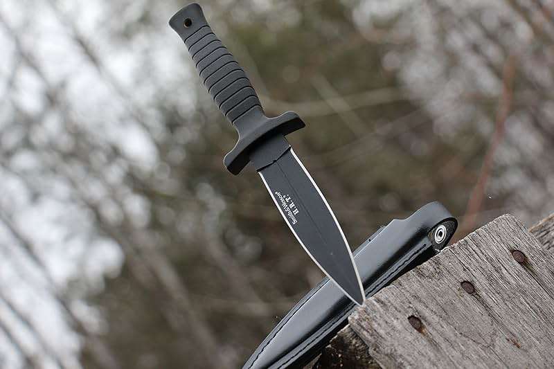 Smith & Wesson 9" H.R.T Double Edged Boot Knife with High Carbon Stainless Steel Blade - Image 5