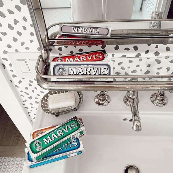 Marvis Whitening Mint Toothpaste - Image 6
