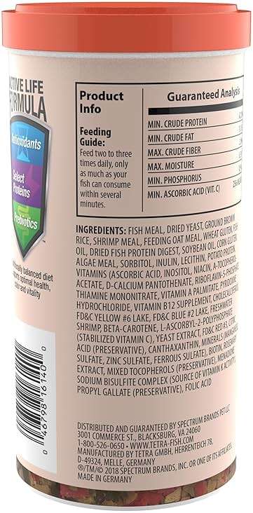 Tetra Goldfish Flakes, Nutritionally Balanced Diet For Aquarium Fish, Vitamin C Enriched Flakes, 7.06 oz - Image 3