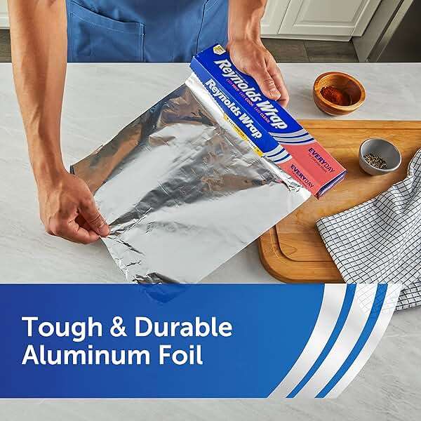 Reynolds Wrap Everyday Strength Aluminum Foil Roll, Freezer Safe and Grill Safe, Great for Foil Packets and Home Cooking, 12 Inches Wide, 200 Total Sq. Ft. - Image 4