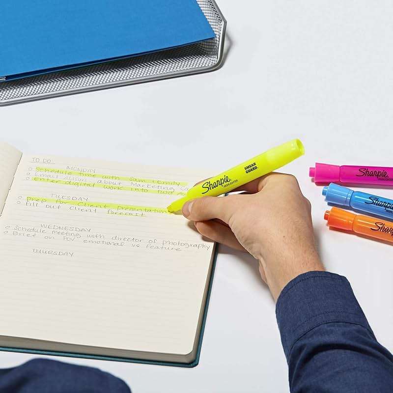 Sharpie Accent Tank-Style Highlighters, 6 Colored Highlighters (25876PP) - Image 2