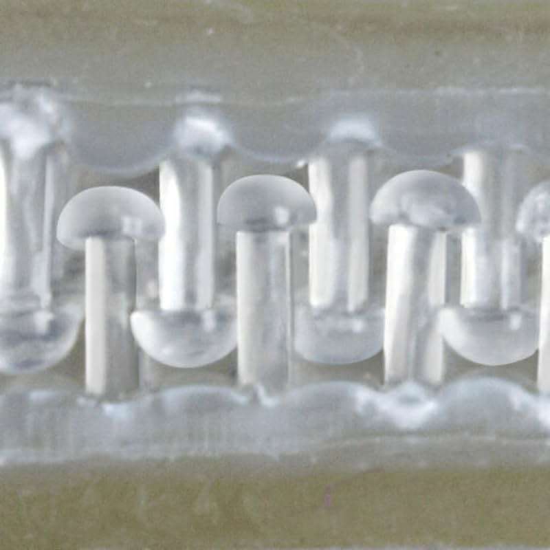 Scotch Extreme Interlocking Fasteners, 4 Strips, 1" x 3", Delivers Powerful Bond on Contact, Weather, Dirt & UV Resistant, 1 Set Holds 2 lbs., Designed with Reclosable Dual-Lock Technology (RFD7090) - Image 3