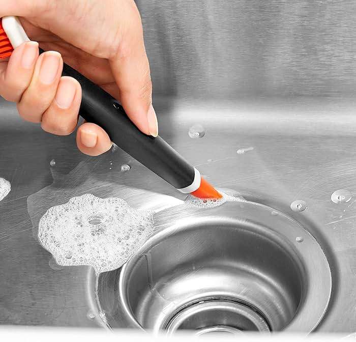 OXO Good Grips Deep Clean Brush Set - Image 15