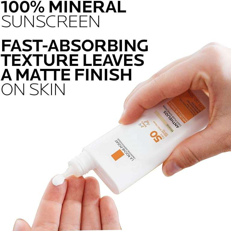 La Roche-Posay Anthelios Sunscreen SPF 40, Ultra-Light Fluid Broad Spectrum SPF 40, Face Sunscreen with Titanium Dioxide Mineral, Lightweight & Fast-Absorbing, Oil-Free, Matte Finish - Image 3