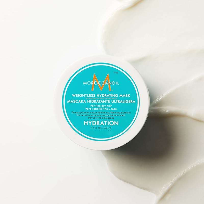 Moroccanoil Weightless Hydrating Hair Mask - Image 3