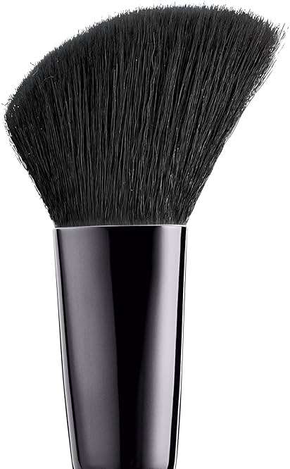 e.l.f. Angled Blush Brush, Face Makeup Brush For A Sculpted Look, Great For Cream, Liquid Or Powder Blush, Bronzers & more, Vegan & Cruelty-Free - Image 2