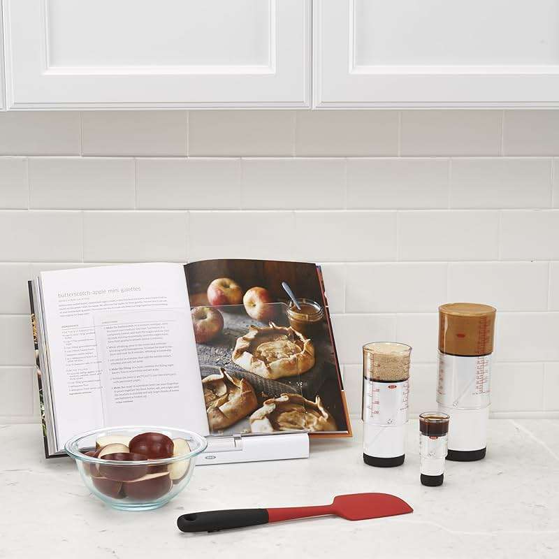 OXO Good Grips 2 Cup Adjustable Measuring Cup - Image 9