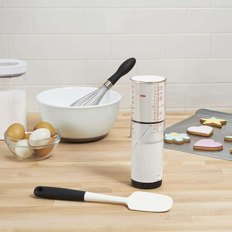 OXO Good Grips 2 Cup Adjustable Measuring Cup - Image 10