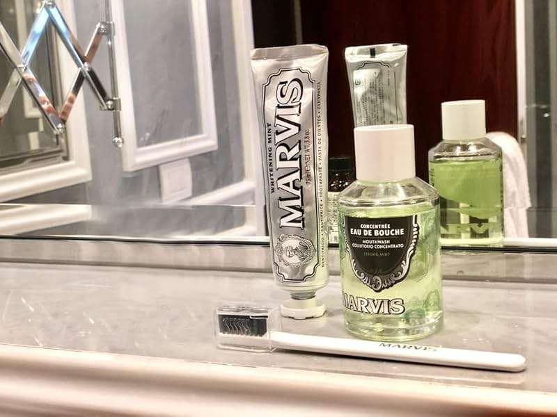 Marvis Strong Mint Mouthwash, Concentrate, 4.1 Fl Oz - Image 2