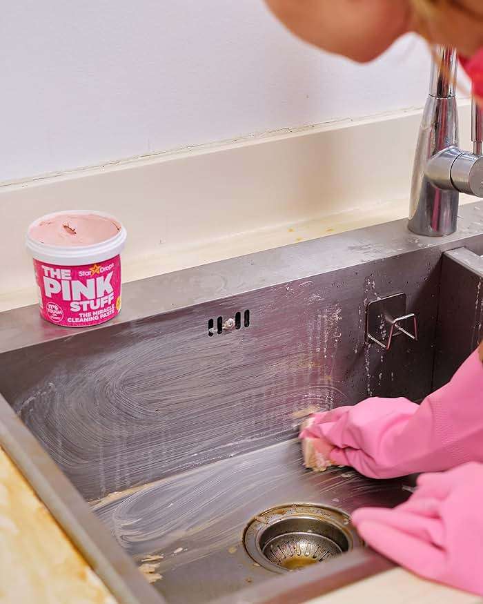 Stardrops The Pink Stuff Cleaning Paste 500g, Multi Purpose Cleaner for Kitchen, Bathroom, Tiles, Glass, Shower, Oven, Sink, Stainless Steel, Removes Grease, Grime & Stains - Image 10