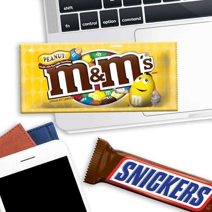 M&M'S, SNICKERS, 3 MUSKETEERS, SKITTLES & STARBURST Variety Pack Full Size Bulk Candy Assortment, 56.11 oz, 30 Bars - Image 4