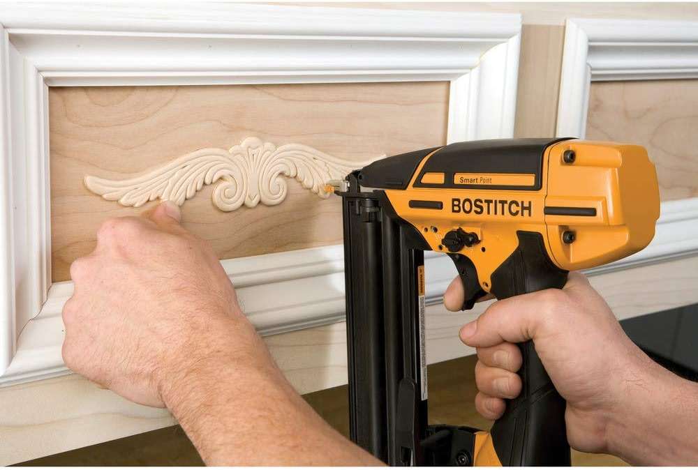 BOSTITCH Brad Nailer Kit, 18GA, Smart Point, Pneumatic (BTFP12233) - Image 4
