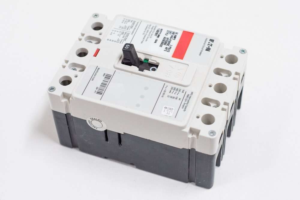 Eaton FD3100 Circuit Breaker,100A,3P,600VAC,FD - Image 2