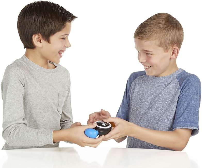 Hasbro Gaming Bop It! Micro Series Electronic Game for 1 or More Players, Classic Bop It! Gameplay in a Compact Size, Fun Party Game for Kids Ages 8+ - Image 8