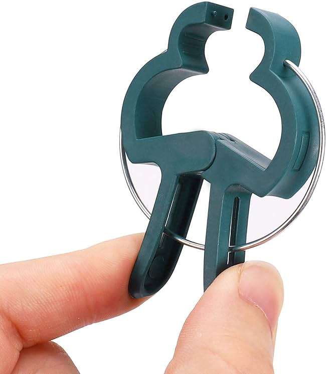 Sago Brothers 40 PCS Plant Clips Garden Clips for Tomato Cage, Tomatoes Clips Plant Support Clips for Bamboo Stakes, Climbing Plants, Vines, Gentle Plant & Flower Trellis Clips for Plant Stalks, Stems - Image 4