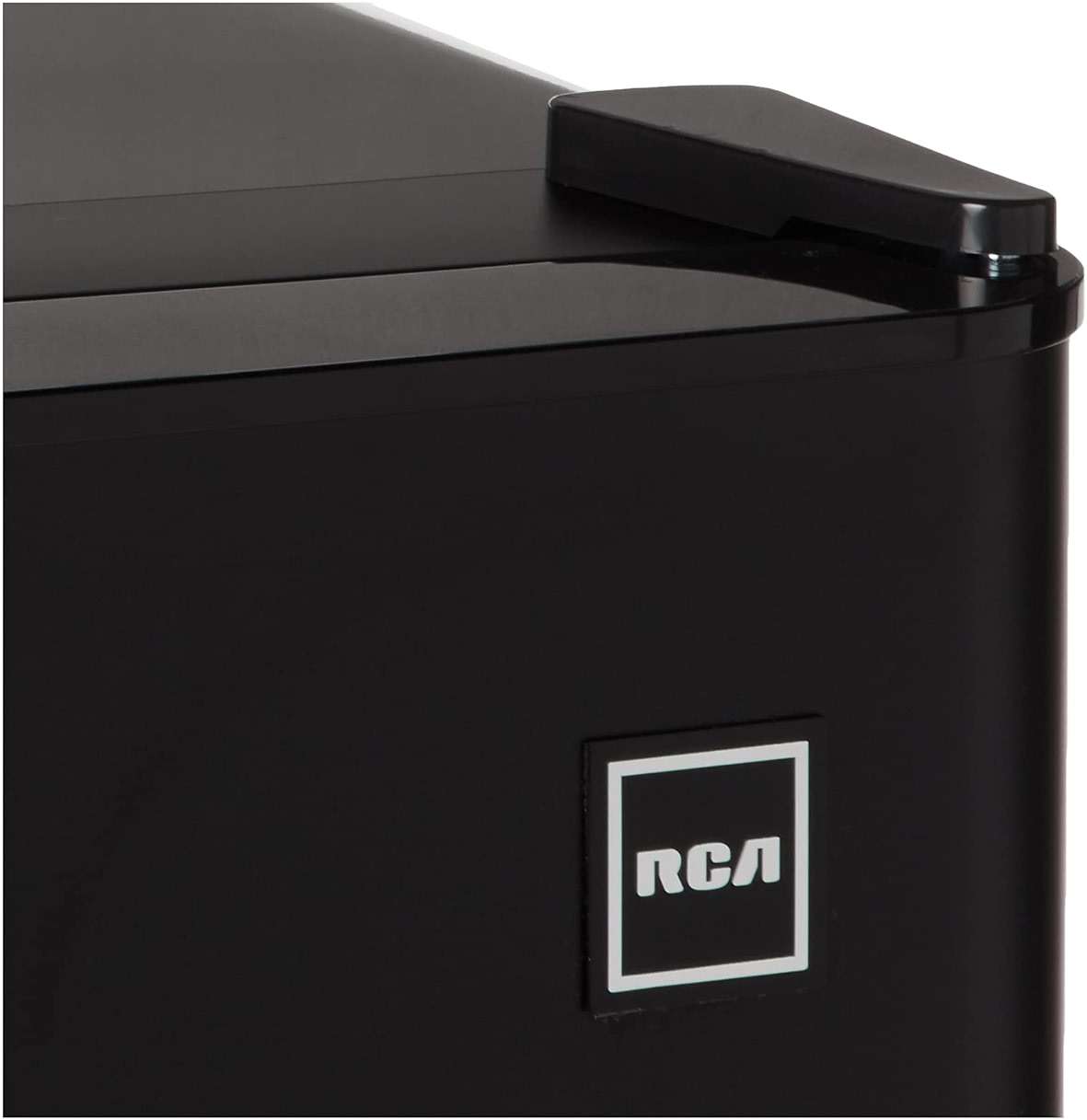 RCA - 2-Door - Compact Refrigerator/Freezer - Reversible Doors - Adjustable Thermostat - 3.2 Cu. Ft. - Black, - Image 5