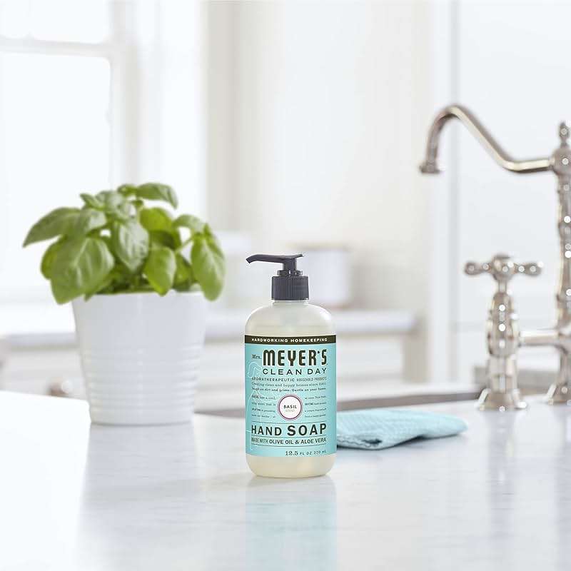 MRS. MEYER'S CLEAN DAY Hand Soap, Basil Scent, 12.5 Fl Oz Bottle - Image 6