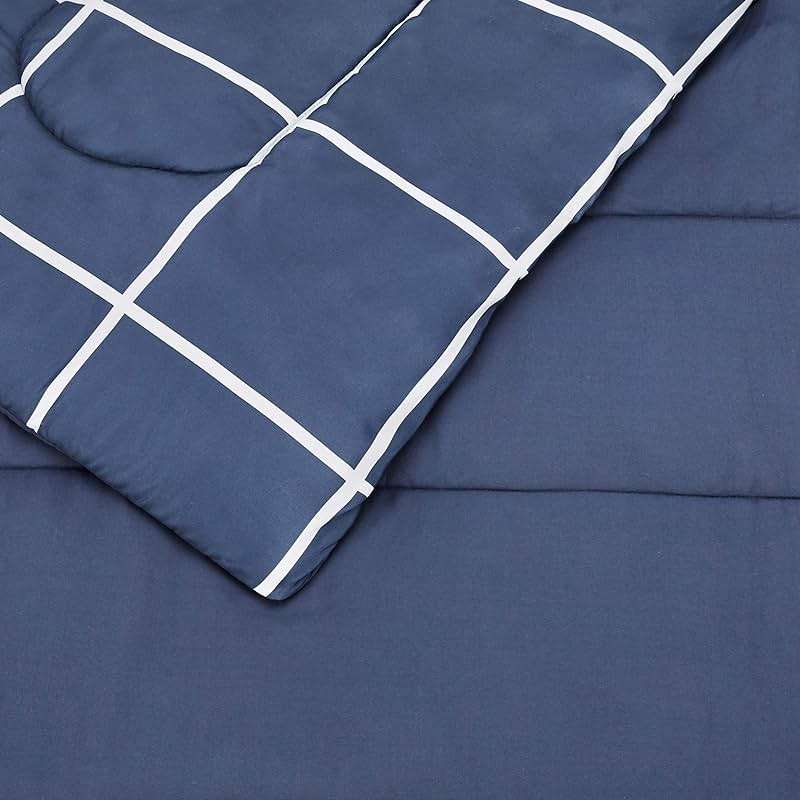 Amazon Basics 5-Piece Lightweight Microfiber Comforter Set with Sheets, Bed-in-a-Bag, Navy with Grey Plaid Bedding, Twin/Twin XL - Image 4