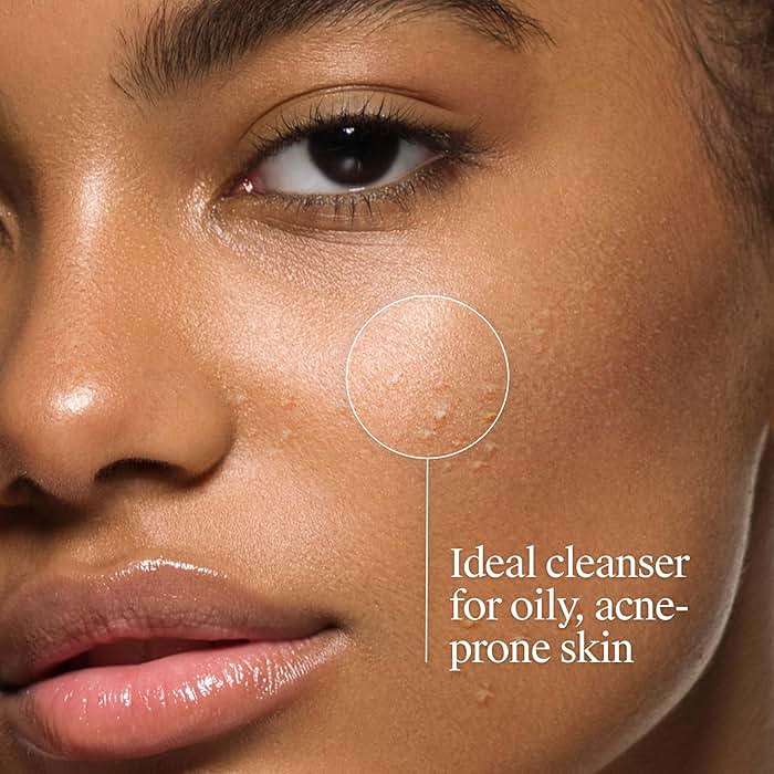 Neutrogena Oil-Free Acne Face Wash - Facial Cleanser with Salicylic Acid, Daily Cleanser for Oily & Acne-Prone Skin, Clears & Helps Prevent Breakouts, Clear Formula, 9.1 fl. oz. Bottle - Image 4