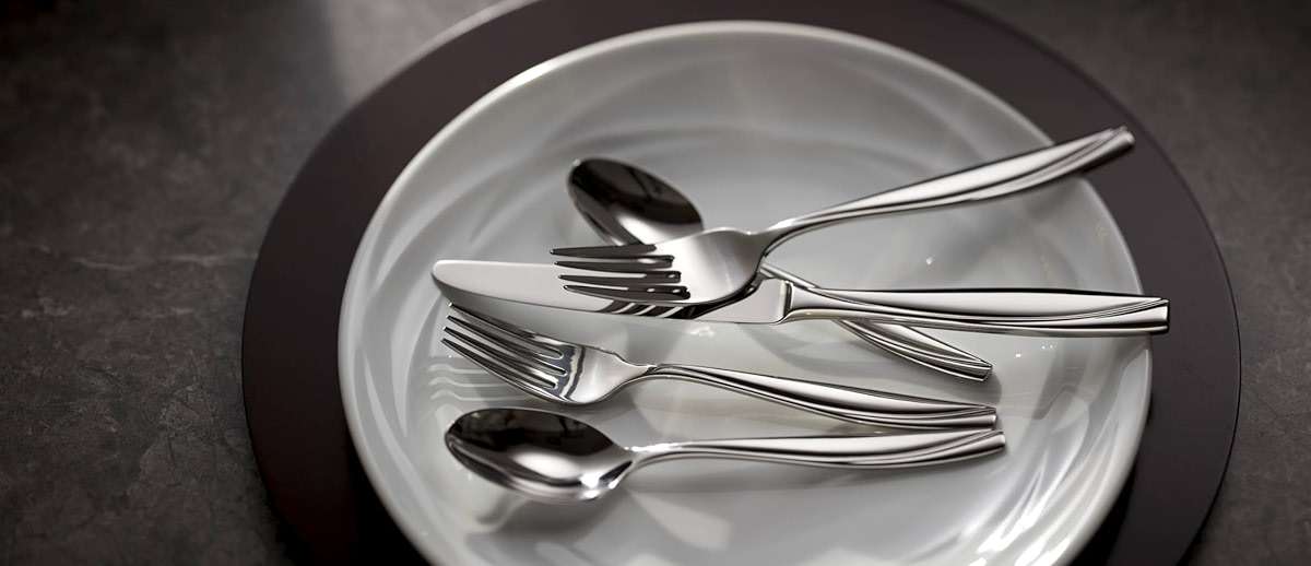 Oneida Silverware Set For 8, Camlynn Mirror 45-Piece Everyday Flatware Set with Serving Utensils, Service For 8, 18/0 Stainless Steel, Dishwasher Safe, Knives Spoons And Forks Sets (Silver, 45 Pieces) - Image 6