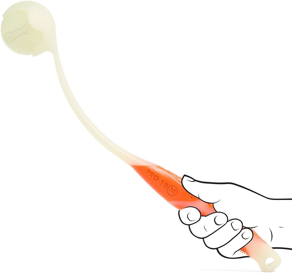 Chuckit Pro Fetch Toy Ball Launcher For Dogs; Compatible With Any Chuckit! Medium Size 18 Inch + Max Glow Ball - Image 5