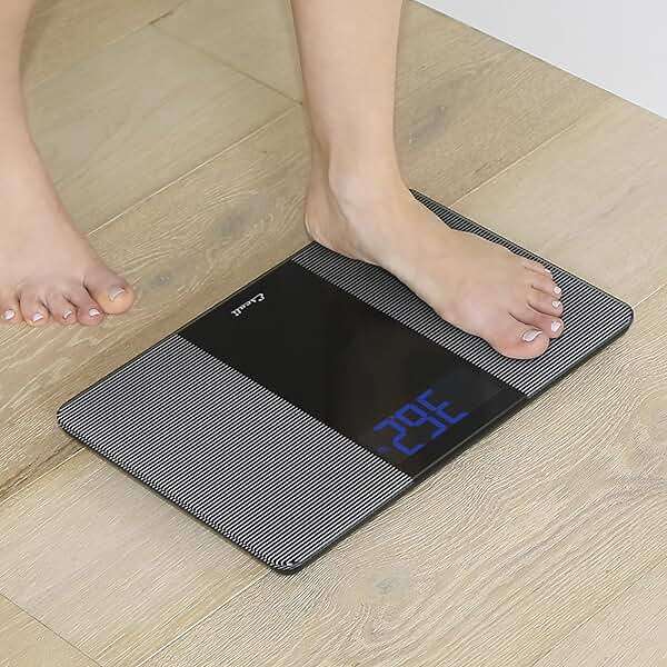 Escali Extra Wide Digital Bathroom Scale for Body Weight with Wide Platform for Natural Stance and Stability, High Capacity of 400 lb, Batteries Included - Image 3