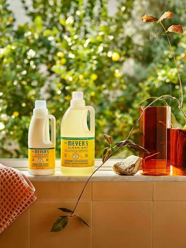 MRS. MEYER'S CLEAN DAY Laundry Detergent, Honeysuckle, 64 Fluid Ounce - Image 7