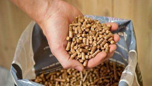 Camp Chef Competition Blend BBQ Pellets, Hardwood Pellets for Grill, Smoke, Bake, Roast, Braise and BBQ, 20 lb. Bag - Image 2