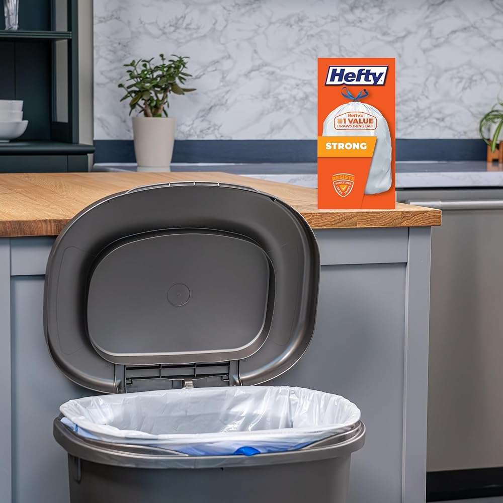 Hefty Strong 13 Gallon Trash Bags, Tall Kitchen, Drawstrings, Durable Closure, Resists Leaks, Punctures, Tears, White, Unscented, 90 Count - Image 2