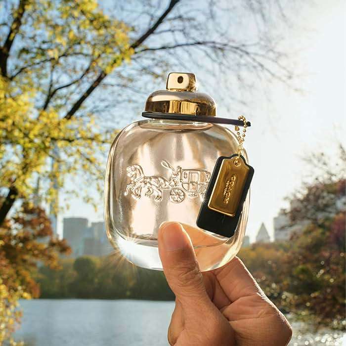 COACH Eau de Parfum - Women's Fragrance - Floral Fruity - With notes of Raspberry Leaves, Turkish Rose & Suede Musks - Image 5