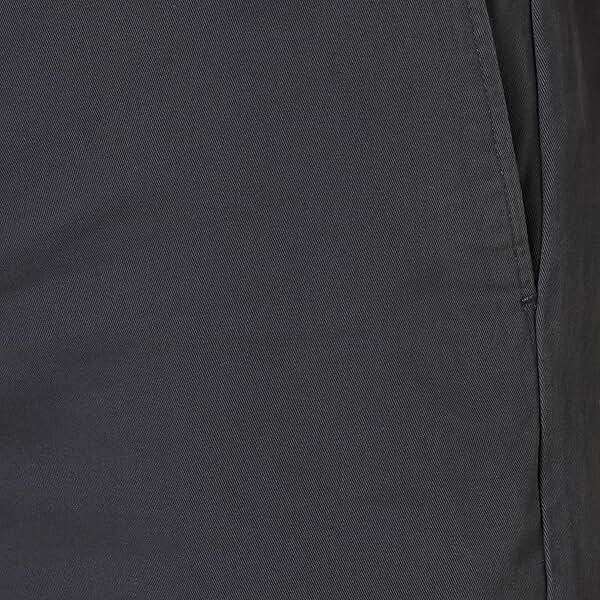 Amazon Essentials Men's Classic-Fit 9" Chino Shorts - Image 6