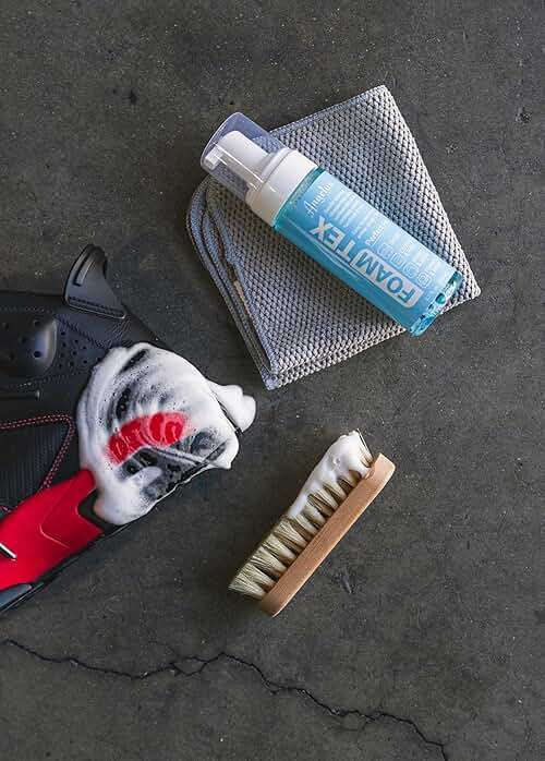 Angelus Foam Tex Cleaning Kit, Shoe Cleaning Kit for Leather, Canvas, Suede, and Rubber – Removes Dirt, Stains, and Scuffs – Non-Toxic, For Sneakers, Hats, Furniture, Clothing & More. Made In USA - Image 4
