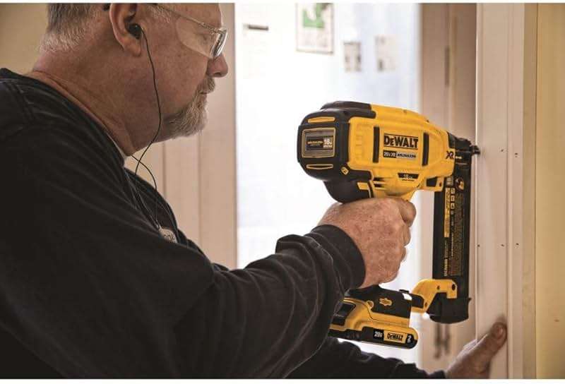 DEWALT DCN680B 20V MAX* XR® 18 GA Cordless Brad Nailer (Tool Only) - Image 3